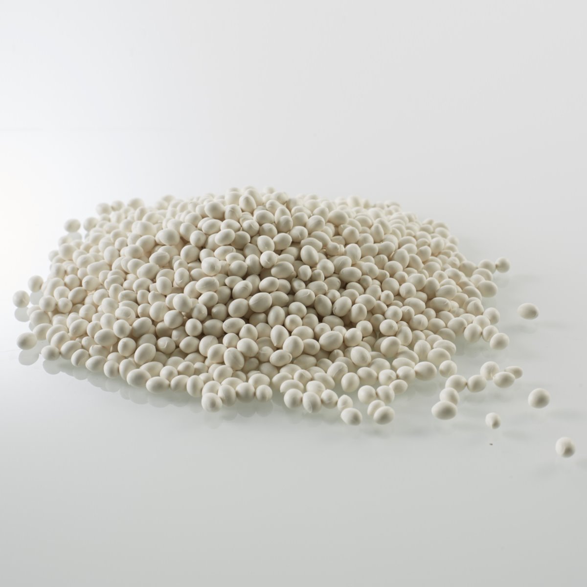 Jowatherm® 608.01 Adhesivo termofusible de Poliuretano para cantos rectos, softforming y BAZ, granulado blanco